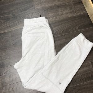 Brand new!!! FIRM ON PRICE. Never worn lululemon